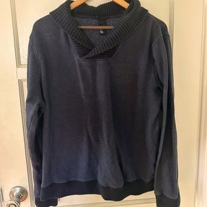 ✨3/$10✨ H&M Cozy Men’s Navy Blue Sweater